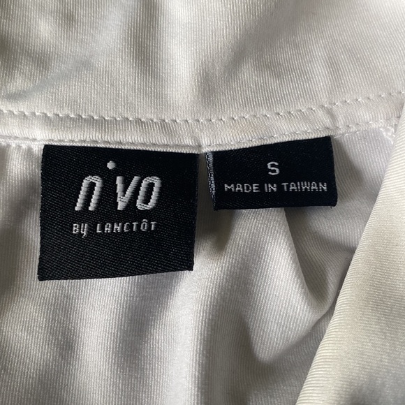 N Vo By Lanctot Size small black and white tennis top - Picture 6 of 9